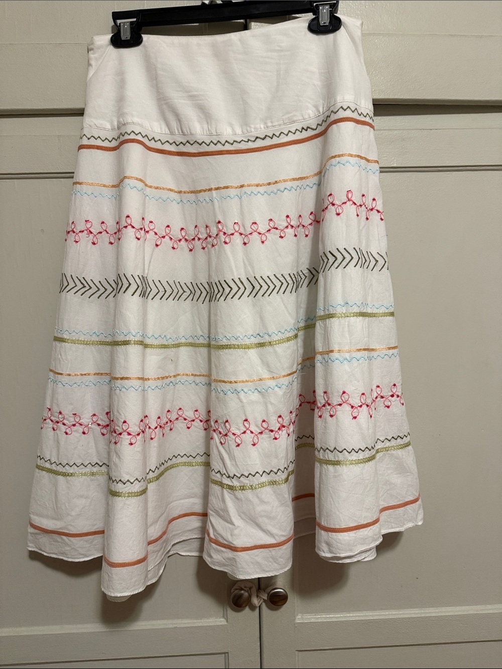 Aline skirt white with embroidery details